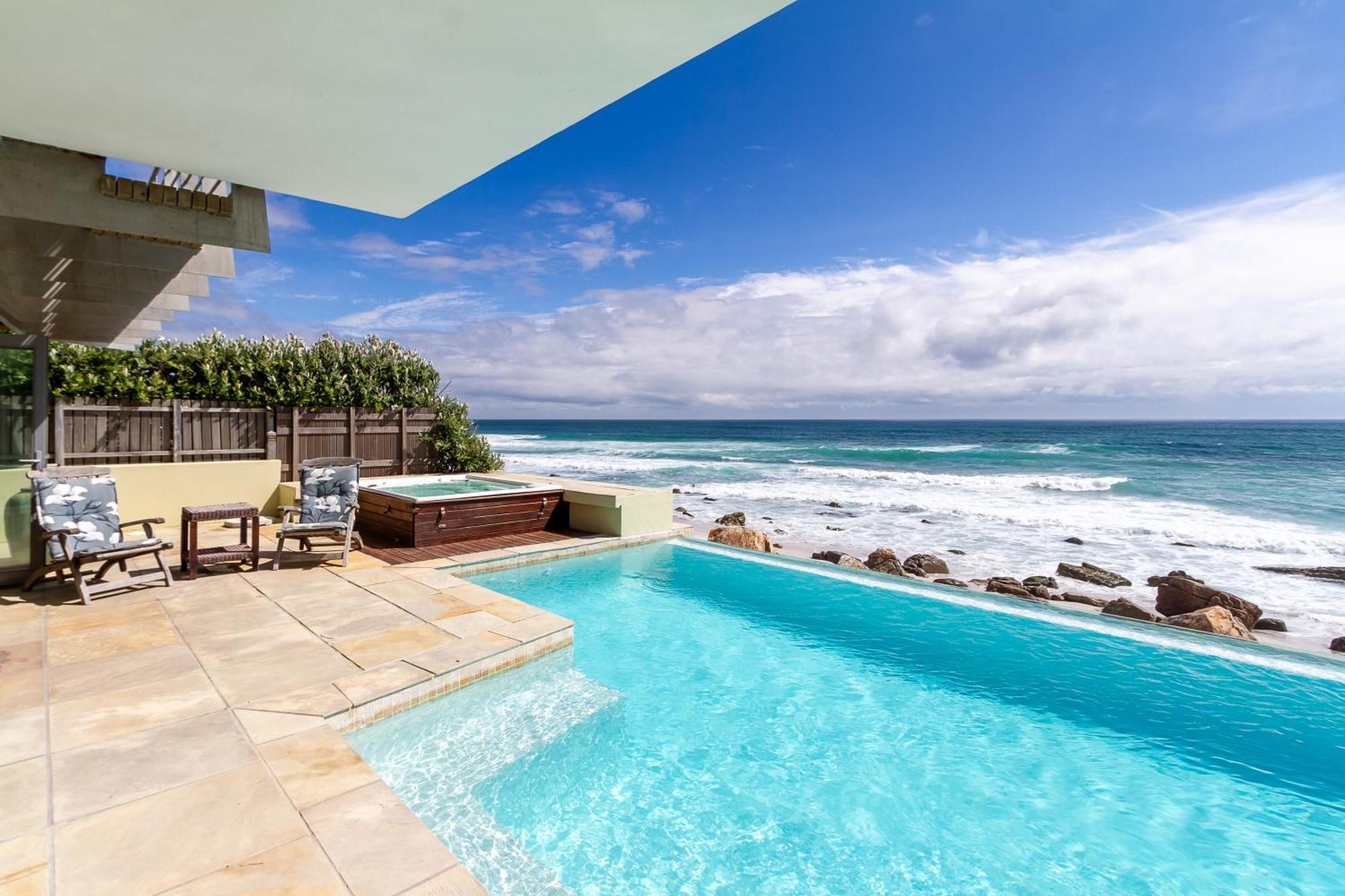 Villa Misty Cliffs Scarborough Exteriör bild