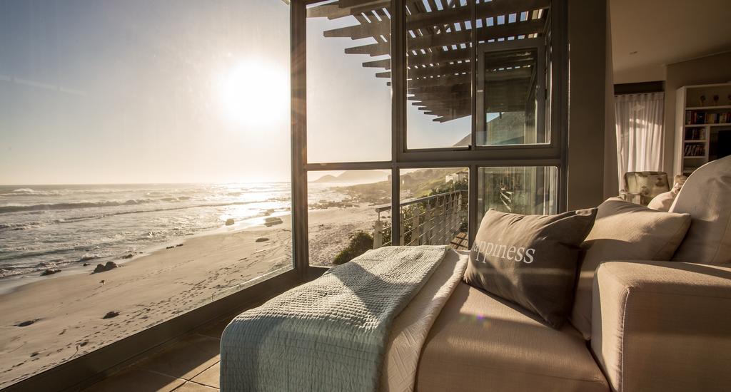 Villa Misty Cliffs Scarborough Exteriör bild
